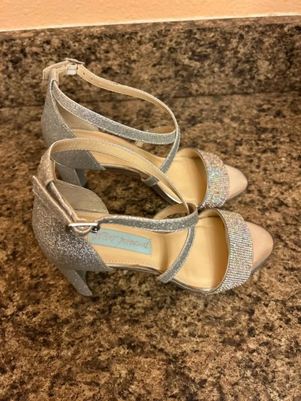 Betsey Johnson silver glitter sandals – size 6